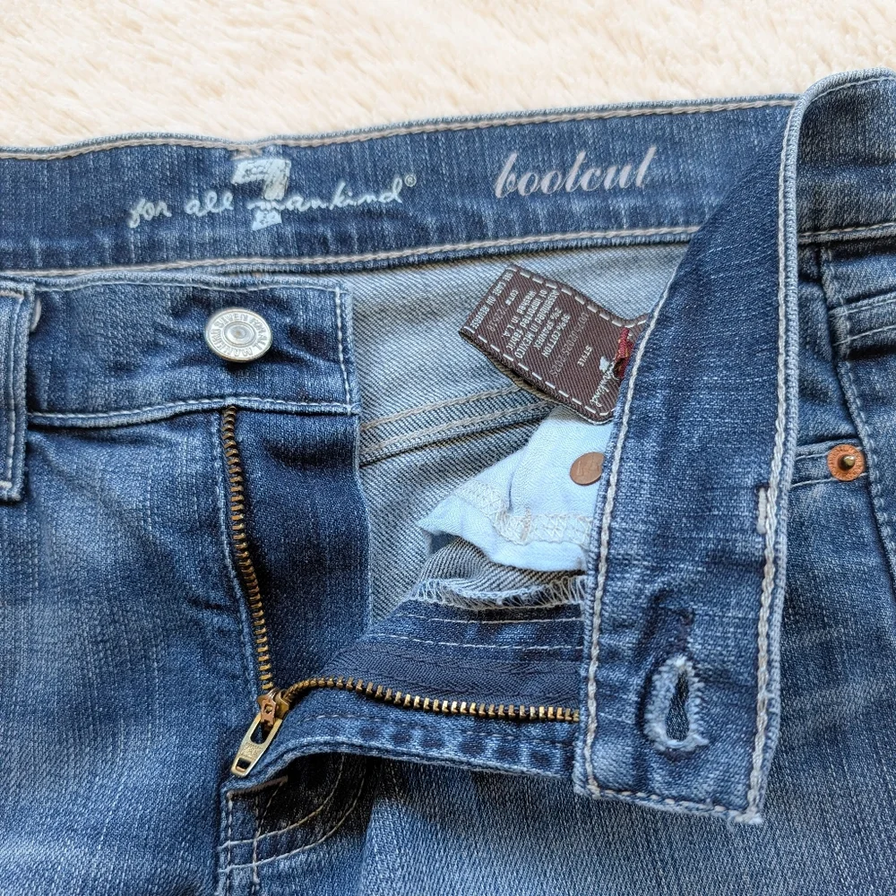 7famk Low Rise Bootcut Leg Jeans - Picture 5 of 6